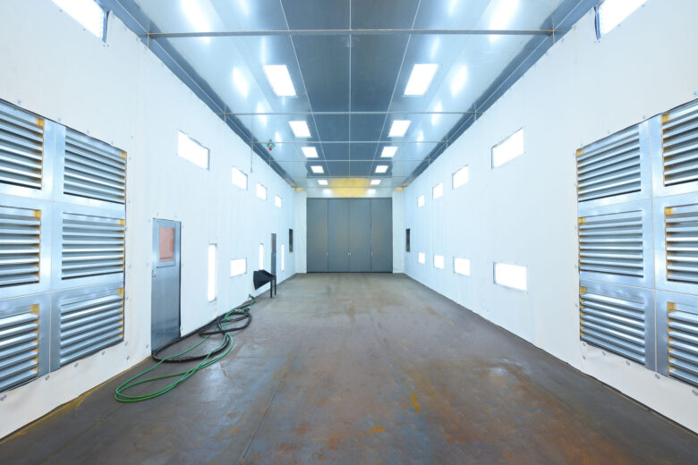 Blast room with LED lighting